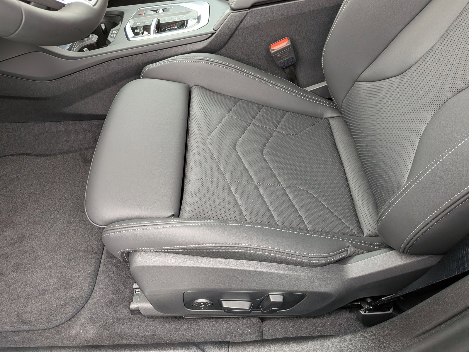 2026 BMW 228i photo 4