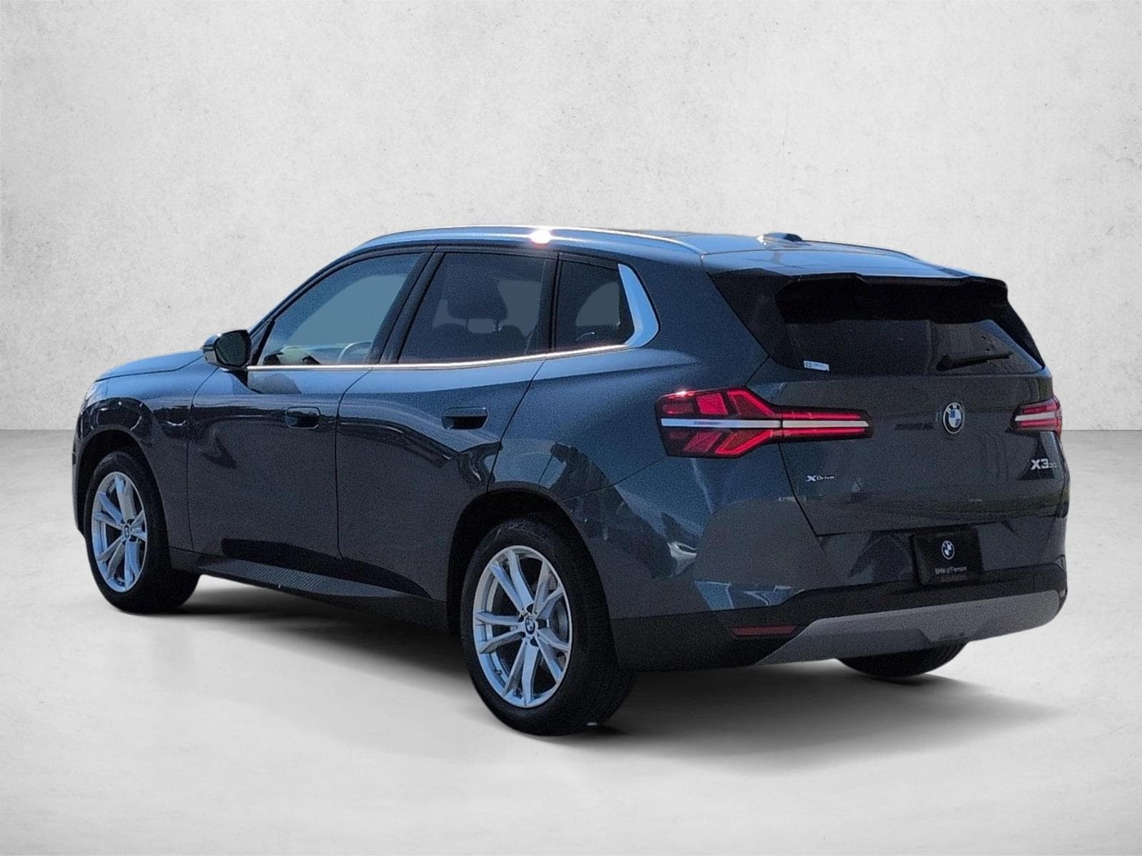 2025 BMW X3 30 xDrive photo 3