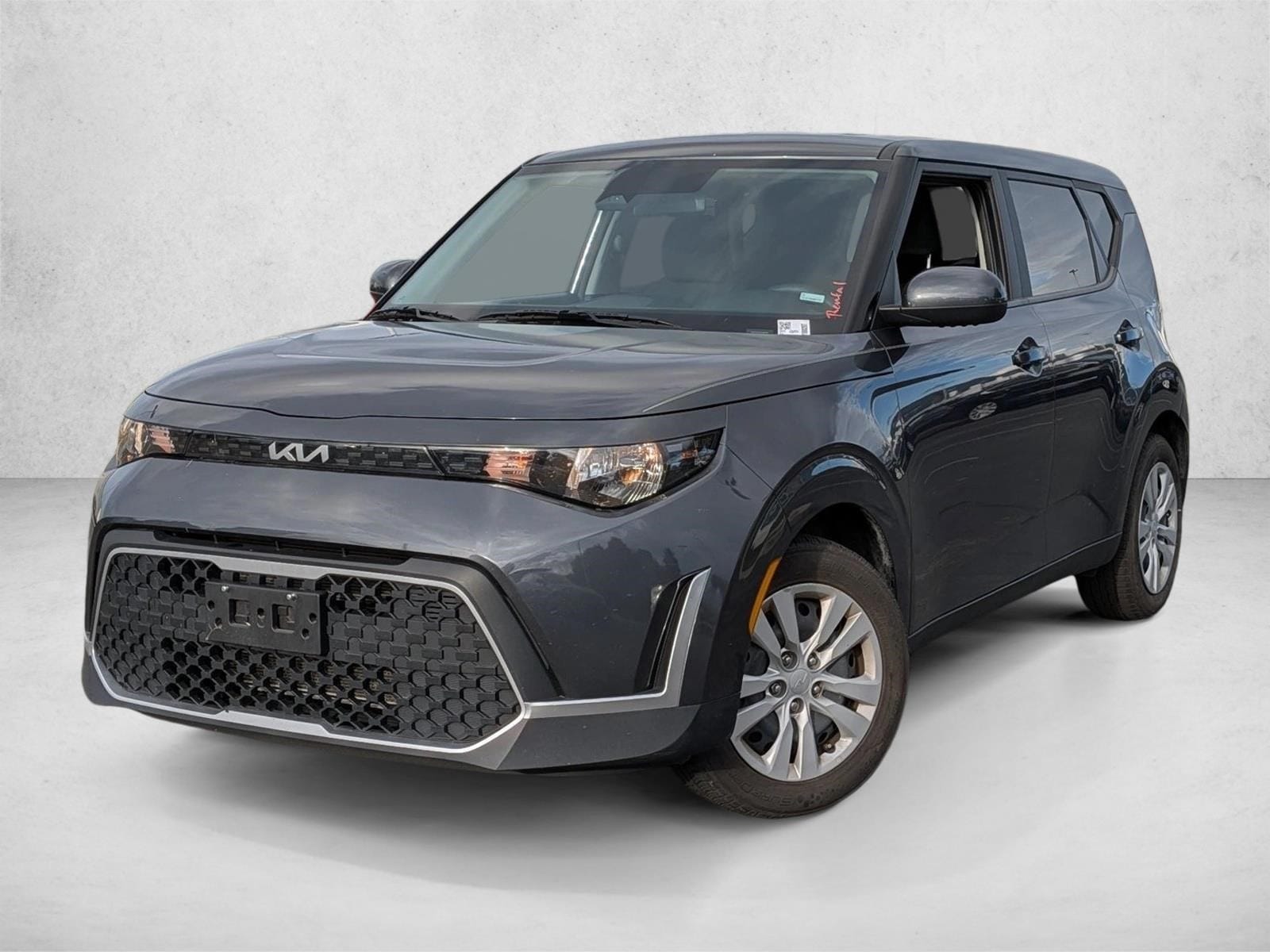 2023 Kia Soul LX's photo