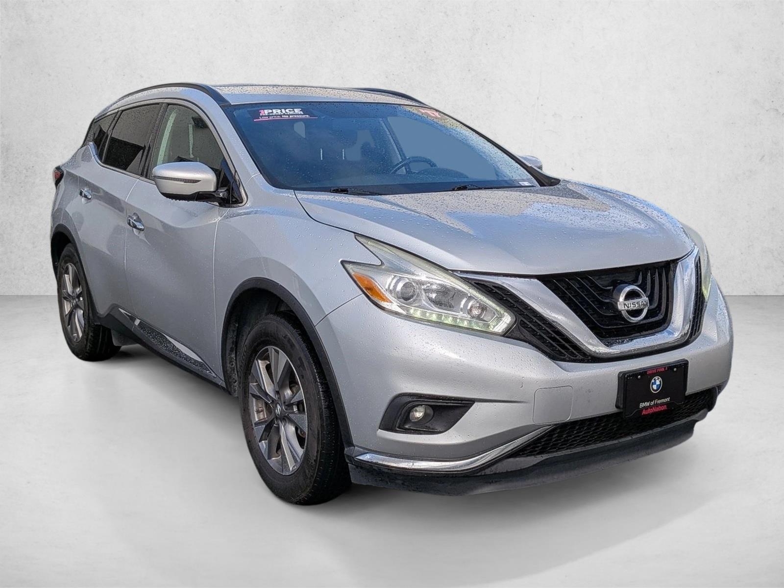 2017 Nissan Murano SV photo 3