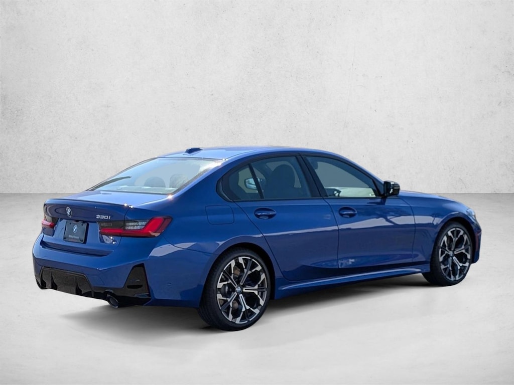 New 2026 BMW 330i Sedan