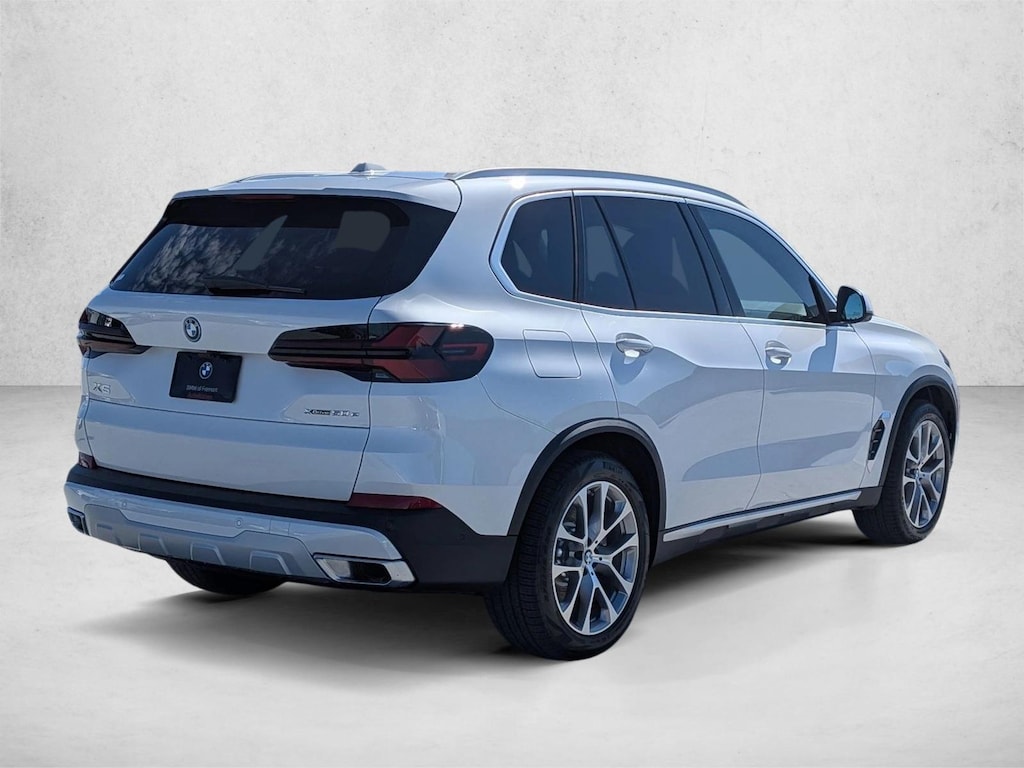 New 2026 BMW X5 PHEV xDrive50e SUV