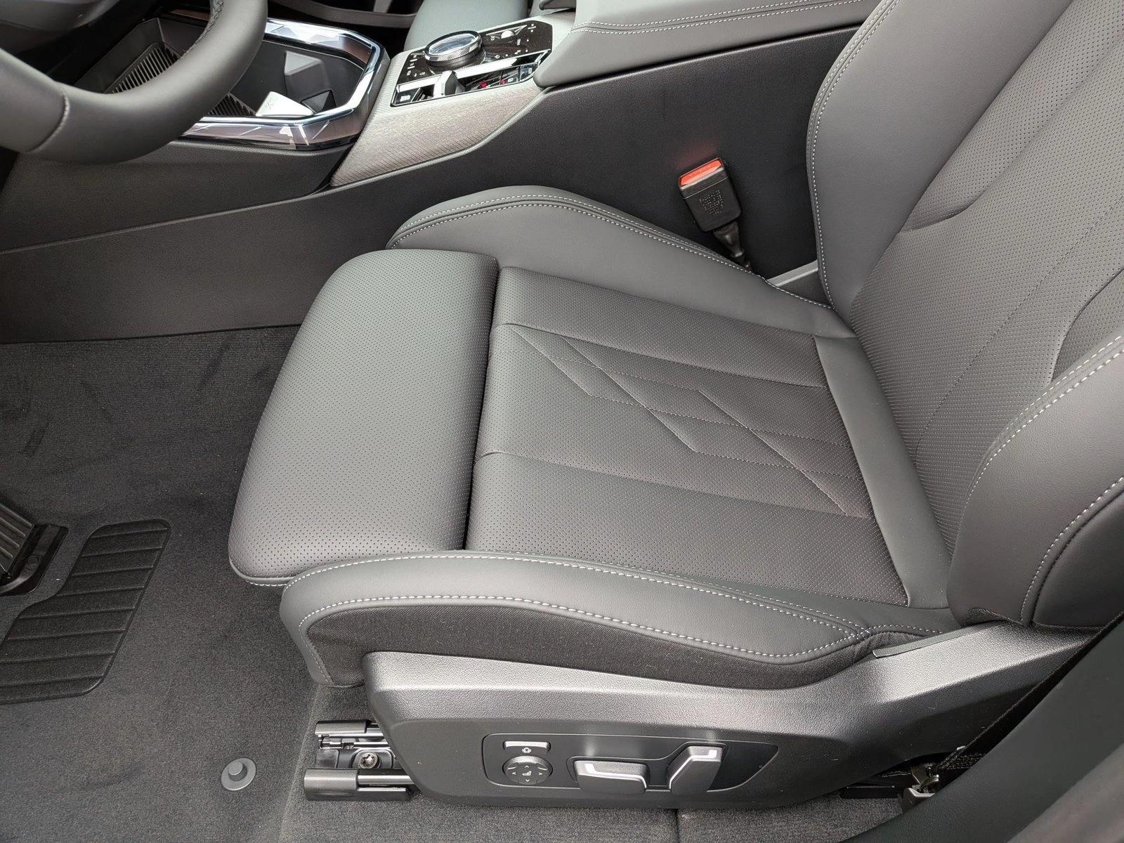 2026 BMW X3 30 - Photo 4