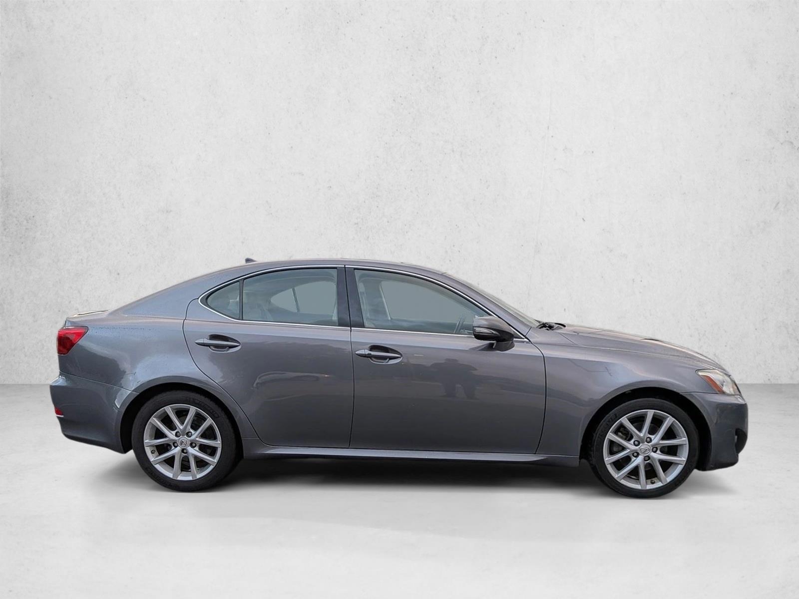 2012 Lexus IS 250 photo 4