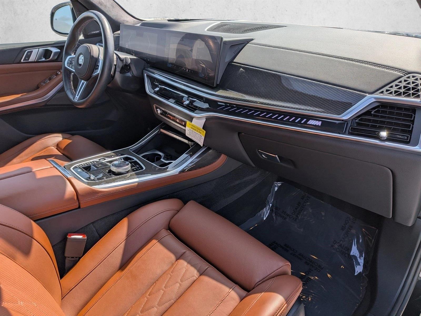 2025 BMW X7 M60i - Photo 24
