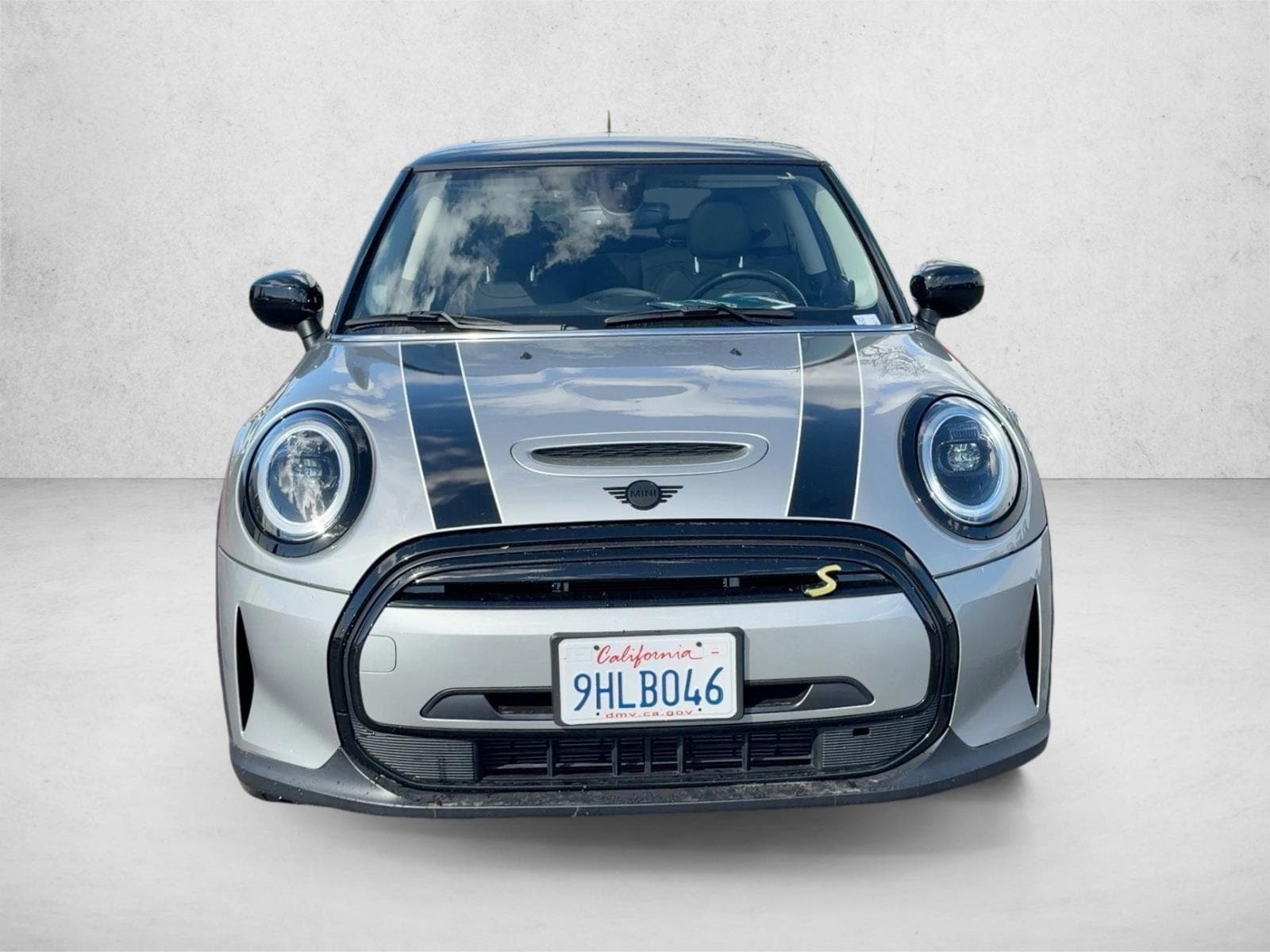 Used 2024 MINI Hardtop 2 Door SE with VIN WMW13DJ0XR2U82511 for sale in Fremont, CA