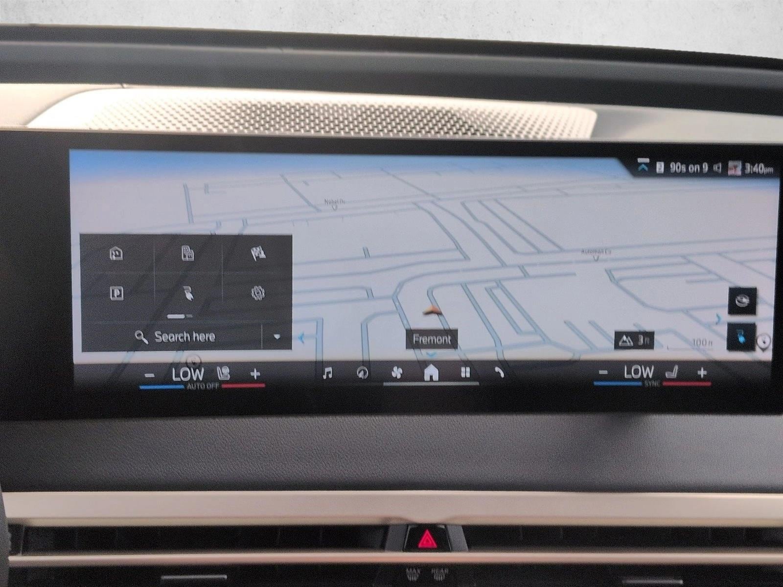 2026 BMW iX 60 - Photo 13