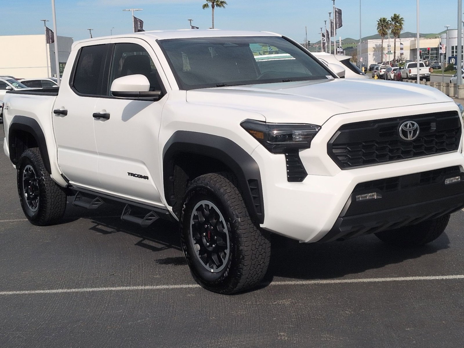 2025 Toyota Tacoma TRD Off Road photo 3
