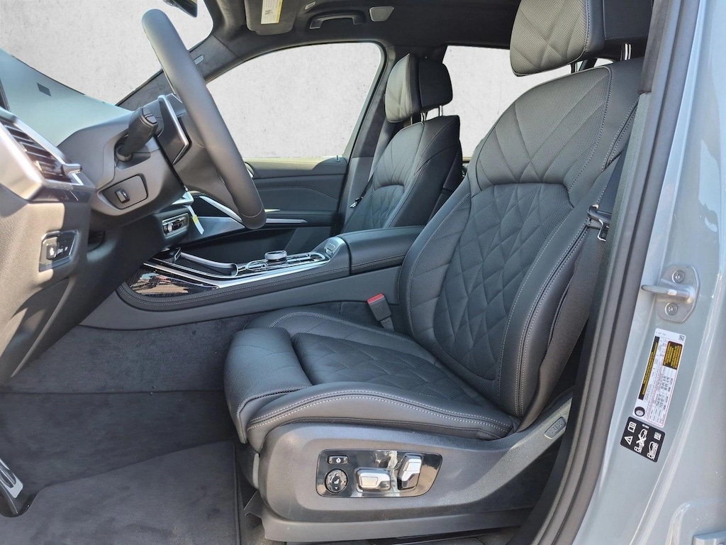 New 2027 BMW X7 xDrive40i SUV