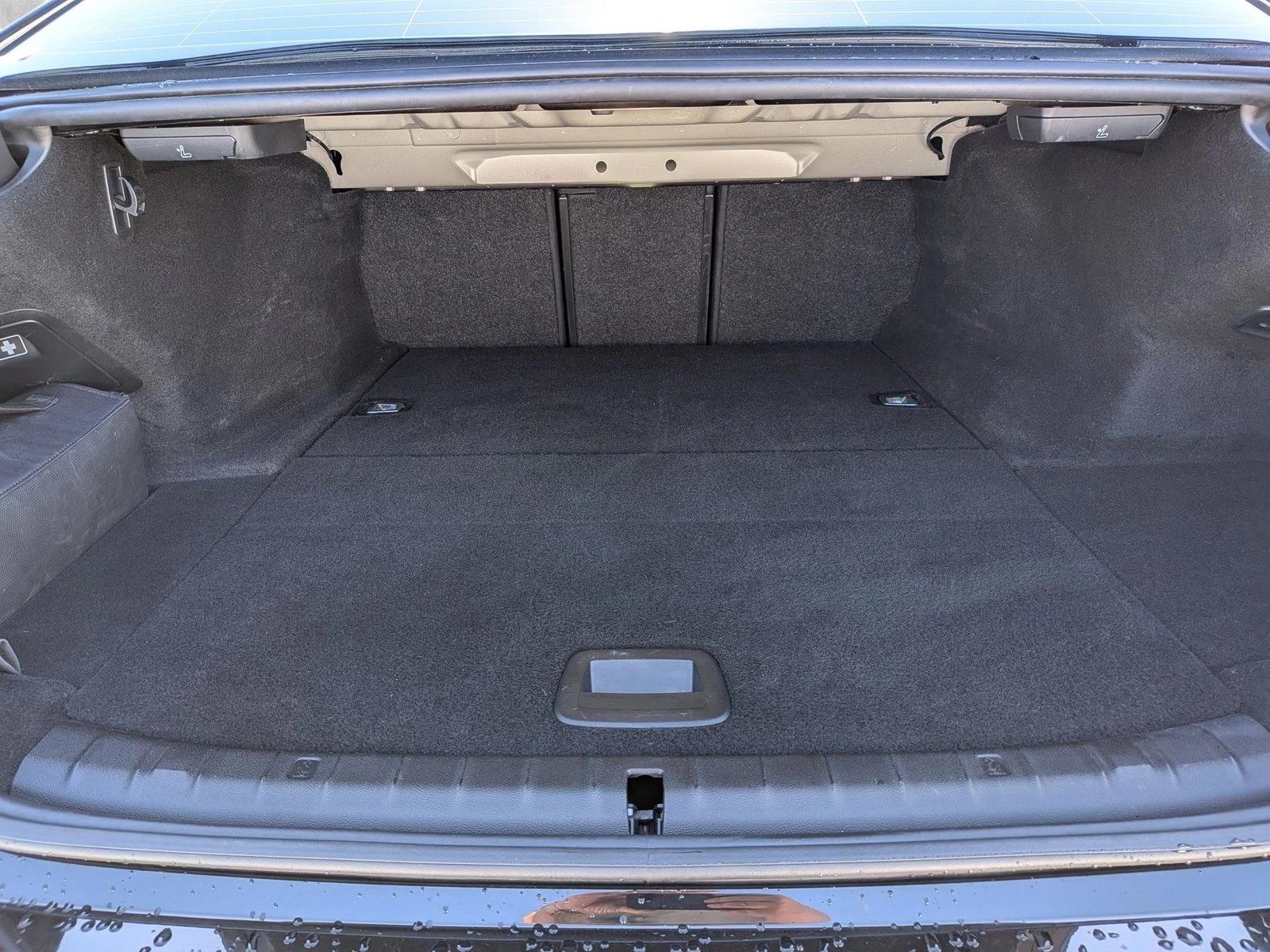 2021 BMW 530e xDrive photo 5