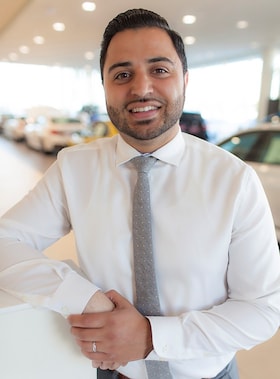 Staff member Walled Asefi from ID_b902562d19cf