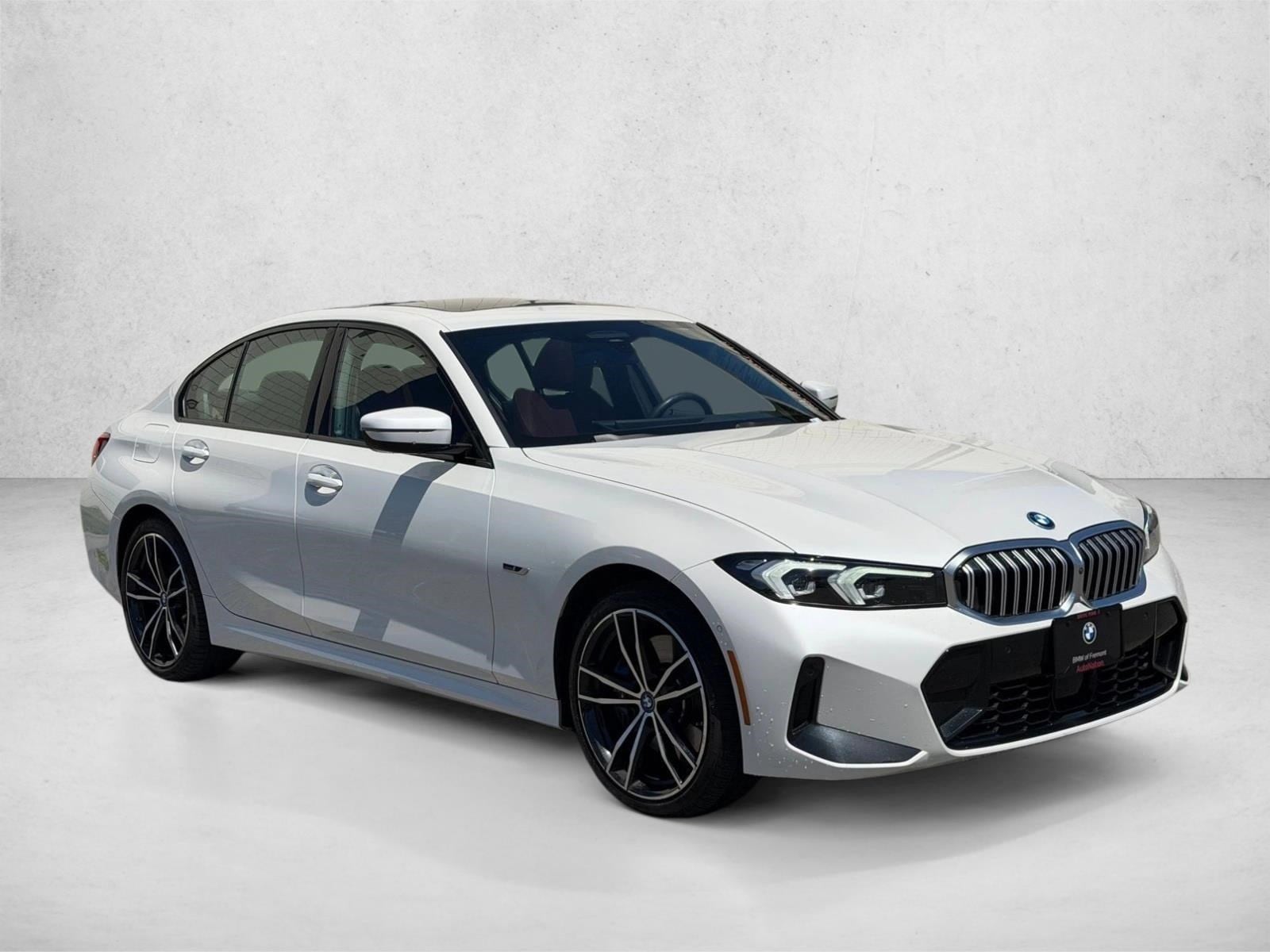 2023 BMW 3 Series 330e Sedan's photo