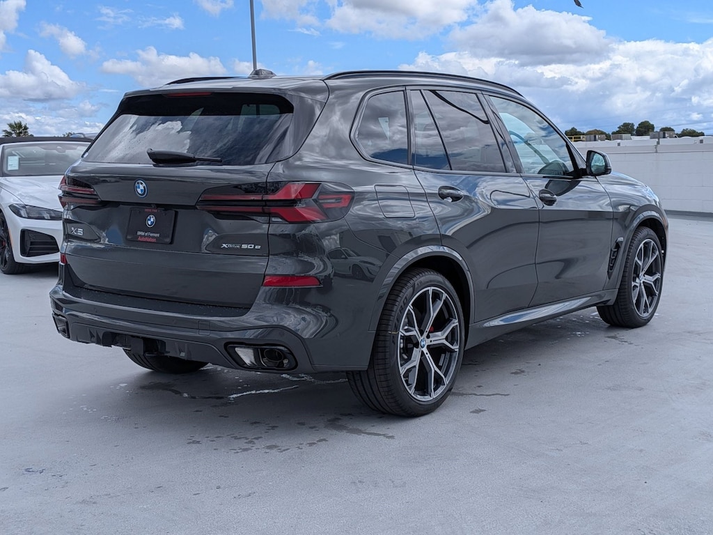 New 2026 BMW X5 PHEV xDrive50e SUV
