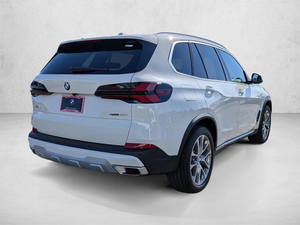 New 2026 BMW X5 sDrive40i SUV