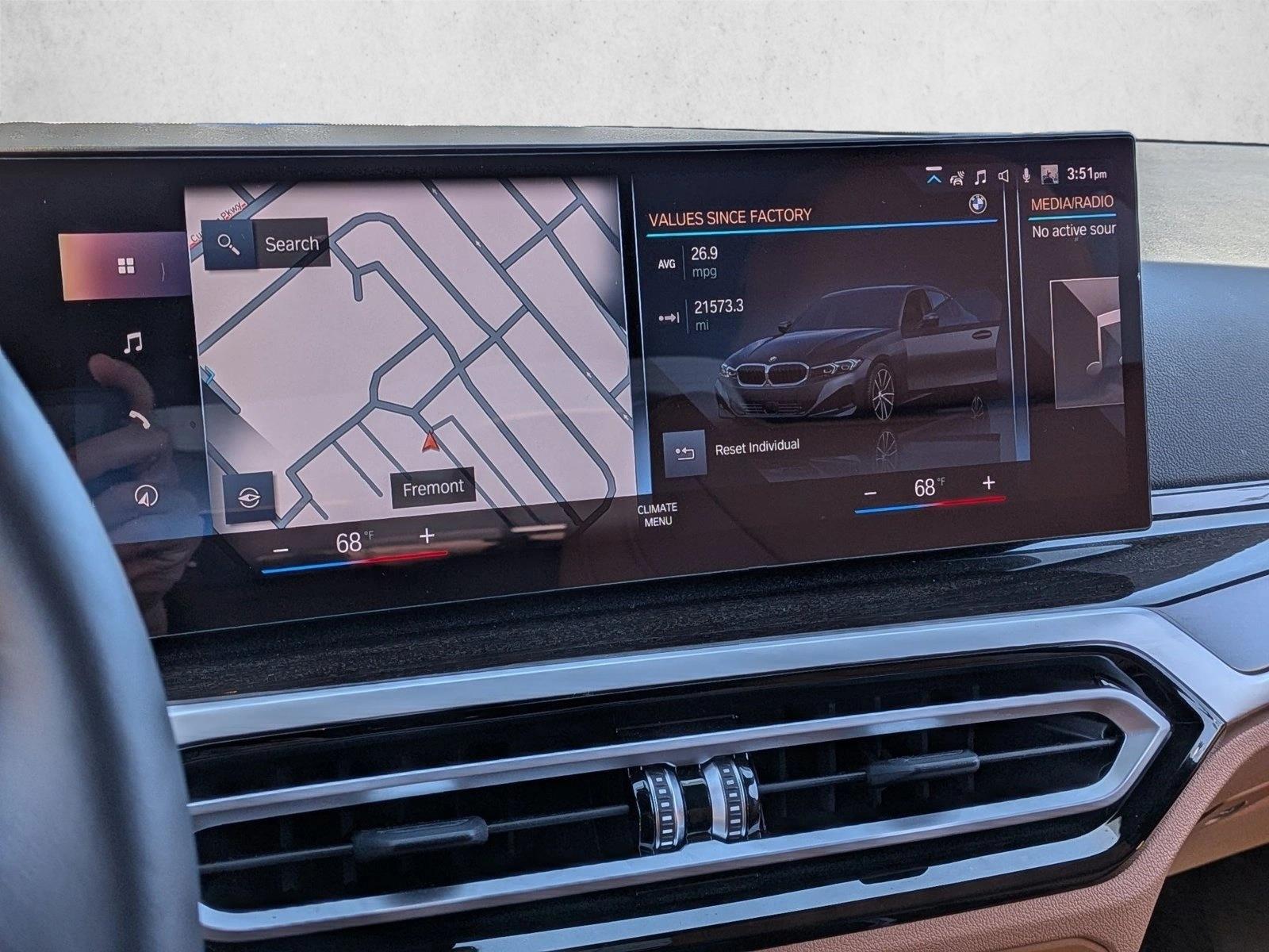 2024 BMW 3 Series 330i - Photo 11