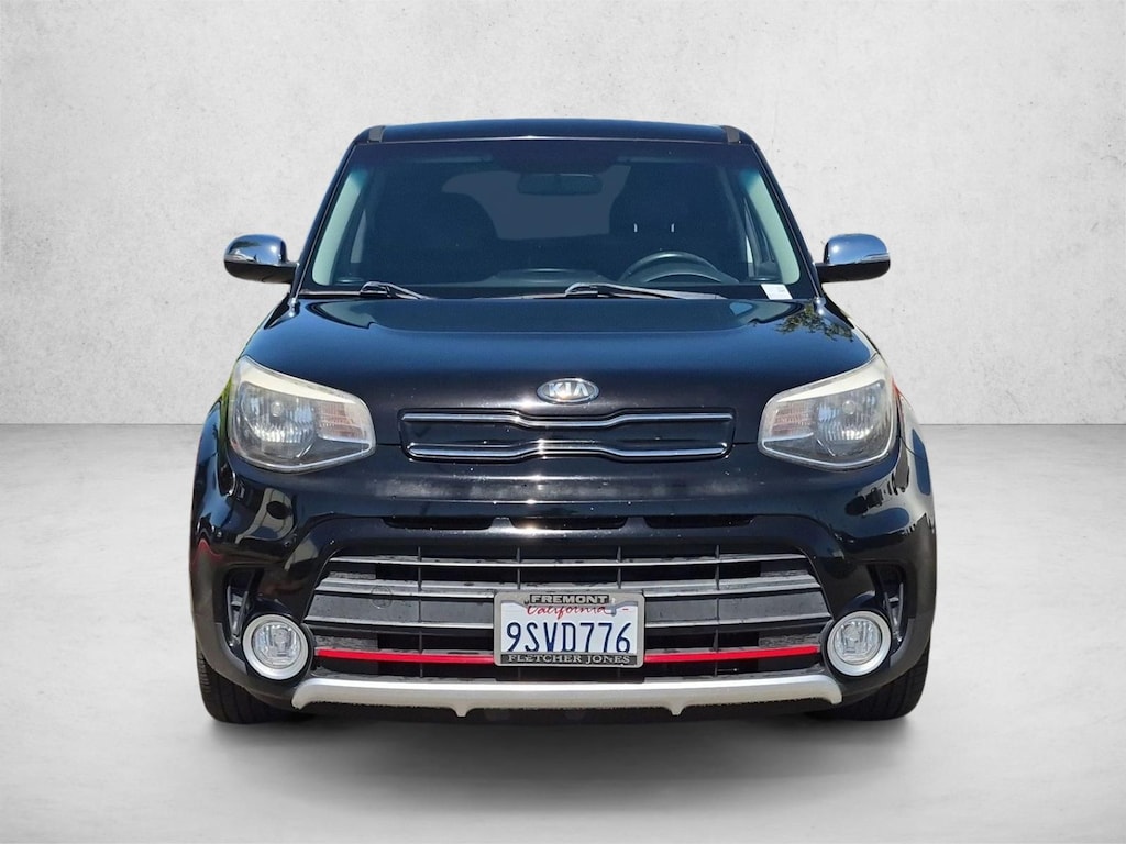 Used 2019 Kia Soul ! Hatchback