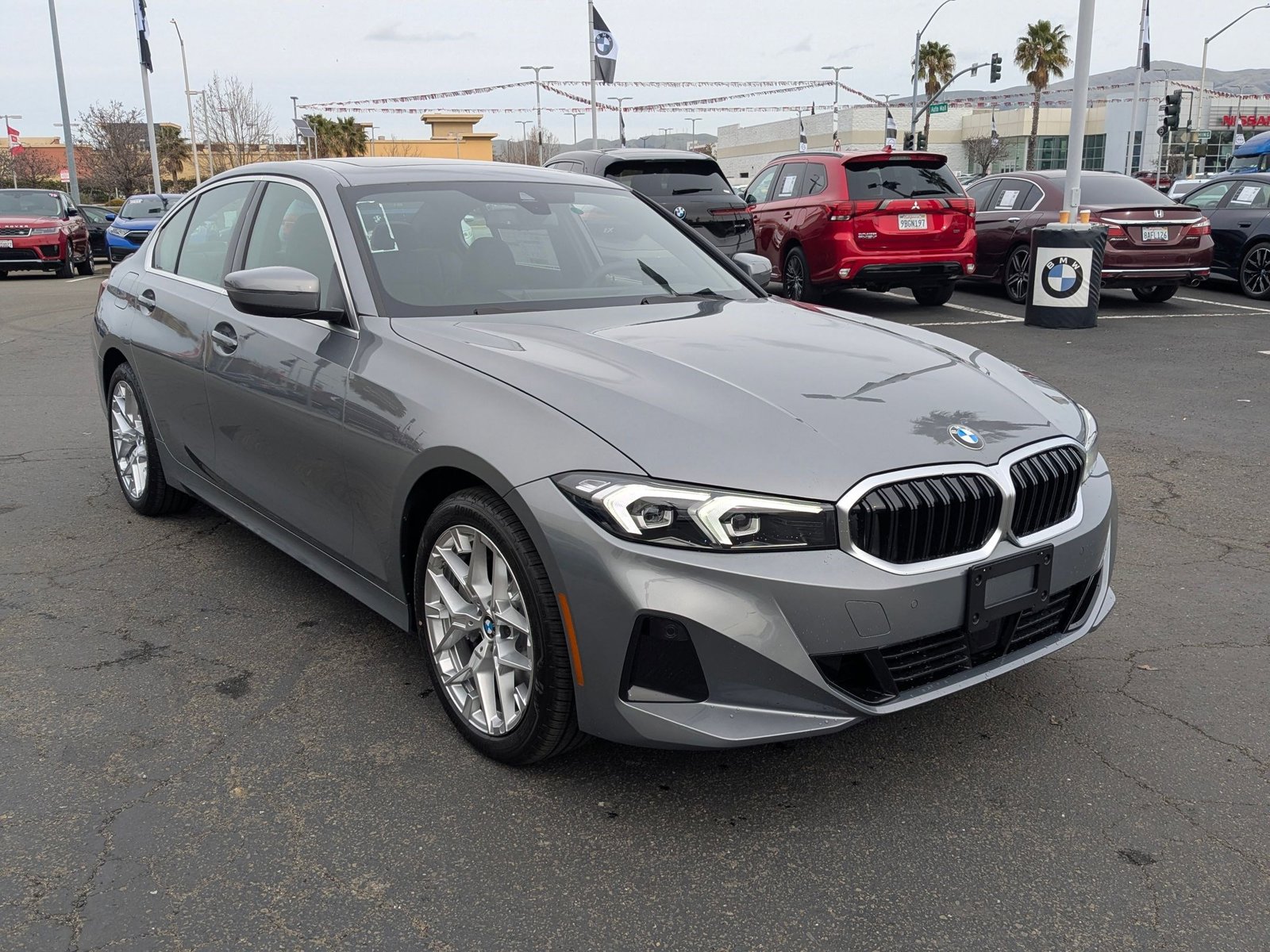 2025 BMW 330i photo 6