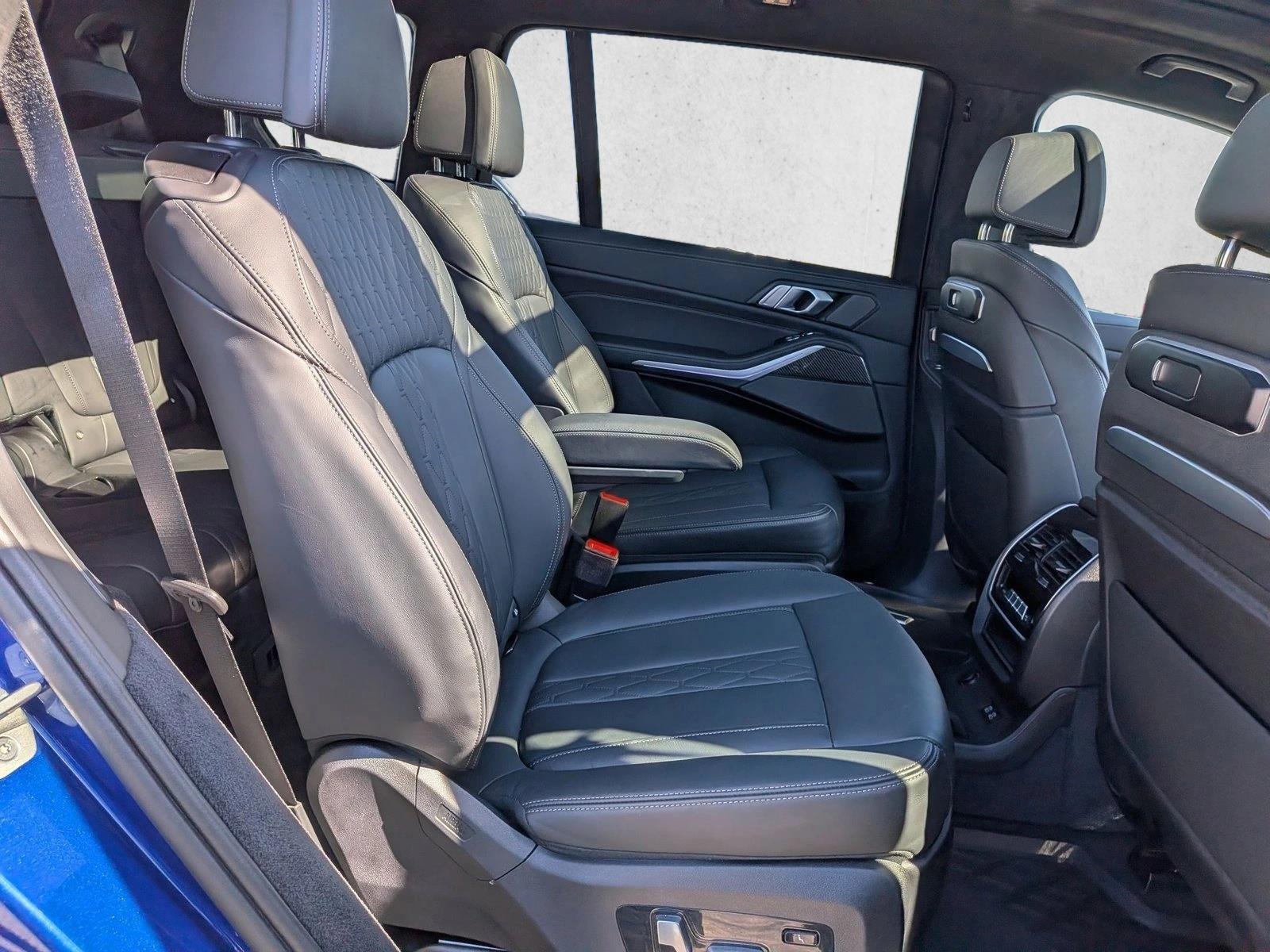 2025 BMW X7 M60i - Photo 22