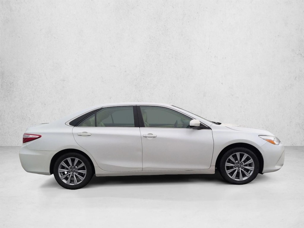 Used 2017 Toyota Camry XLE Sedan