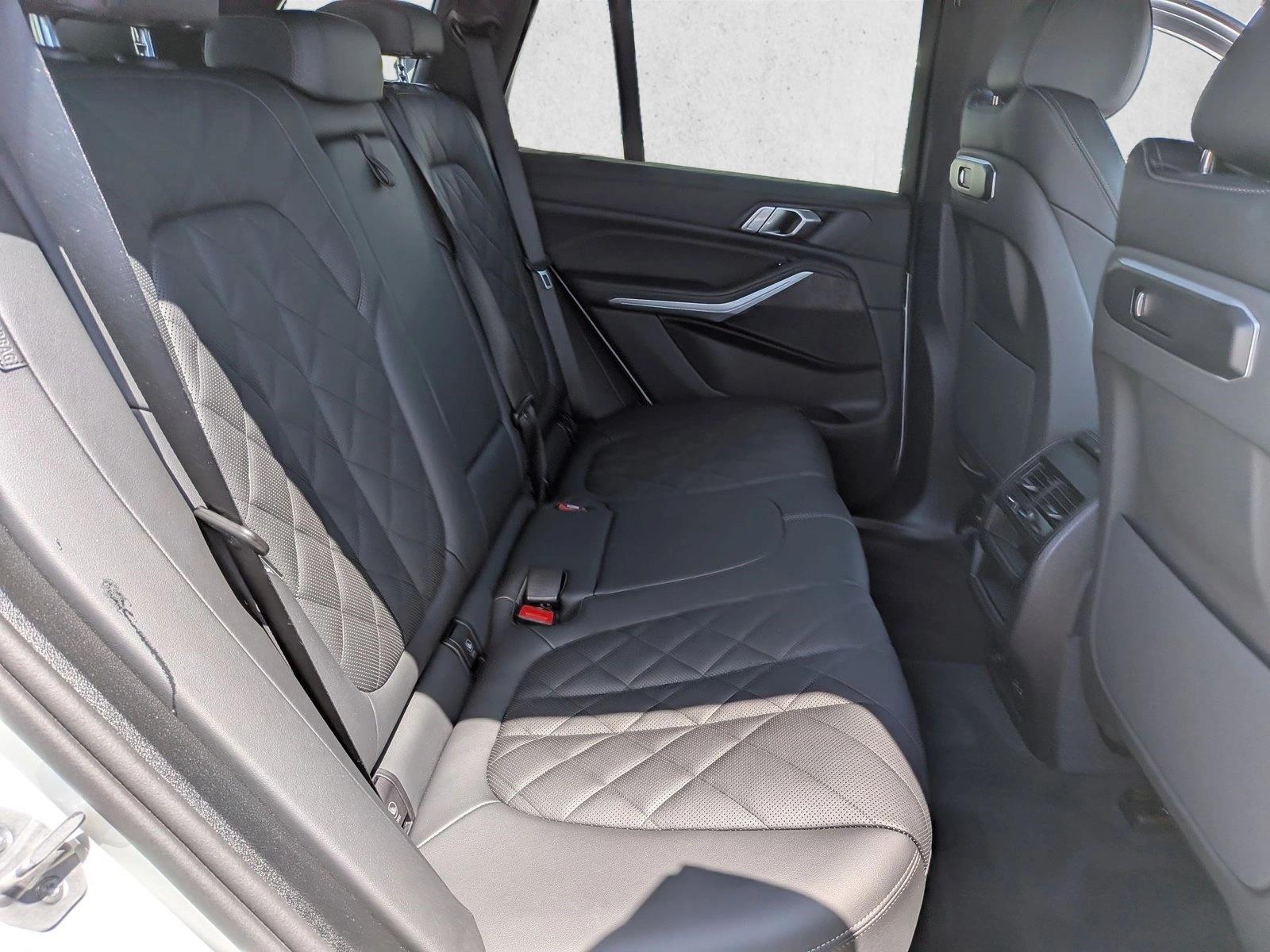 2026 BMW X5 40i - Photo 22