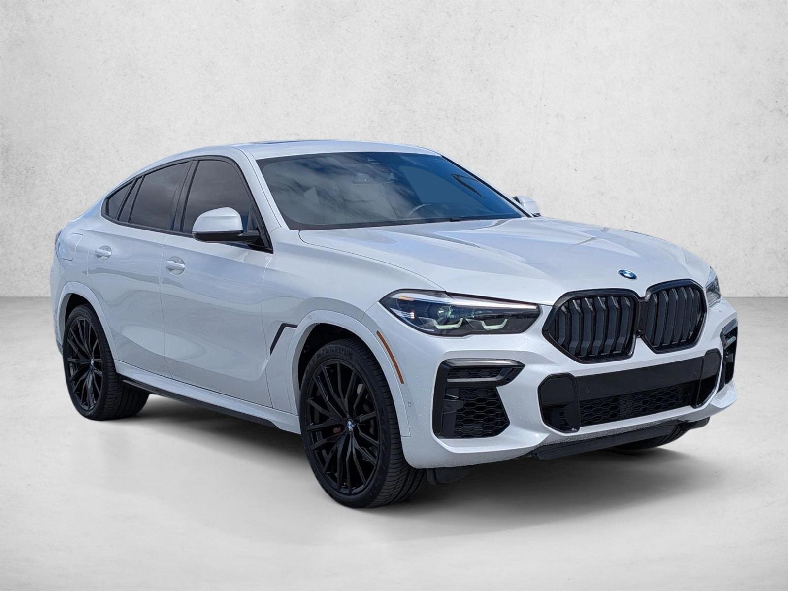 2022 BMW X6 xDrive40i photo 2
