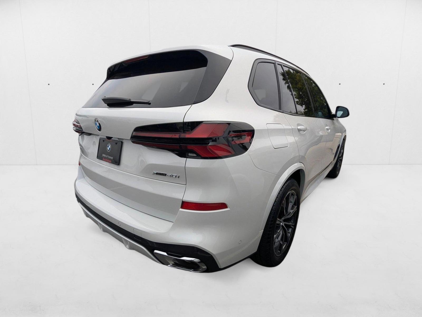 2026 Bmw X5 xDrive40i photo 2