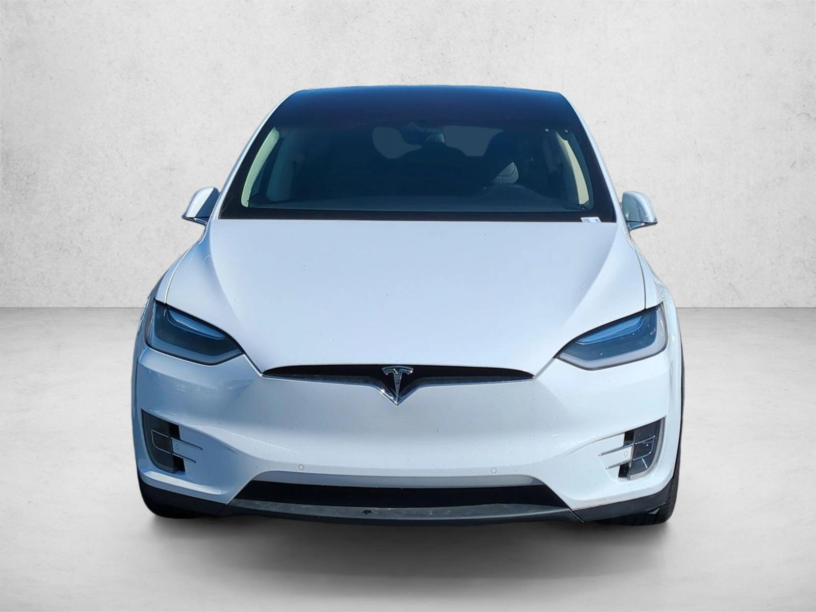 2016 Tesla Model X 75D photo 2
