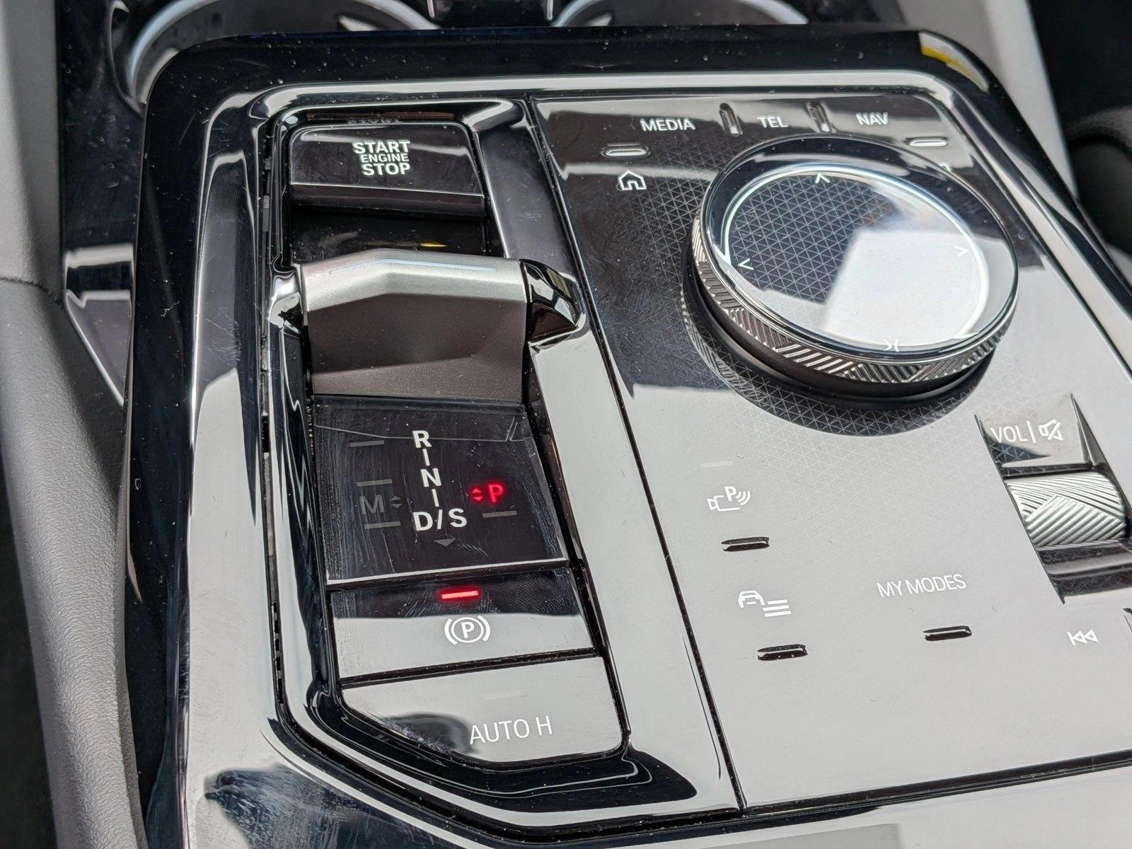 2026 BMW 5 Series 530i - Photo 12