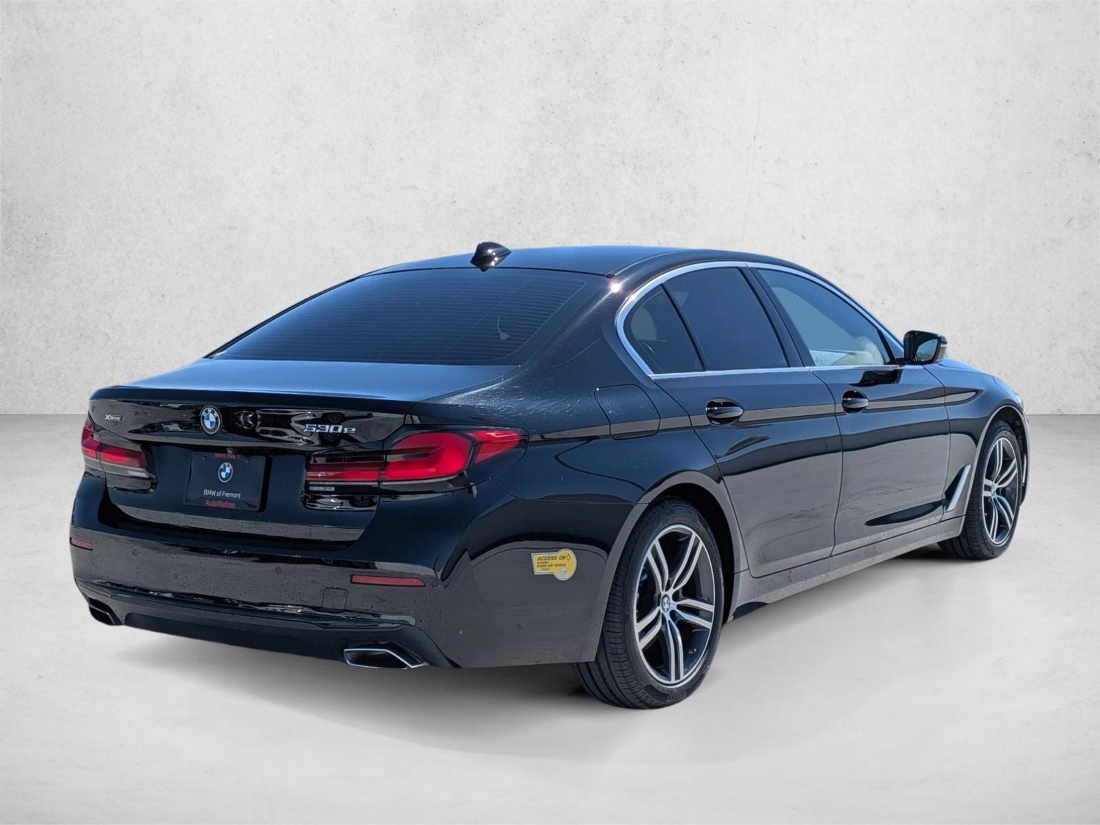 2021 BMW 530e xDrive photo 4