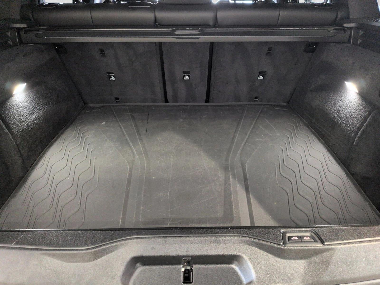 2024 BMW X5 PHEV xDrive50e photo 5