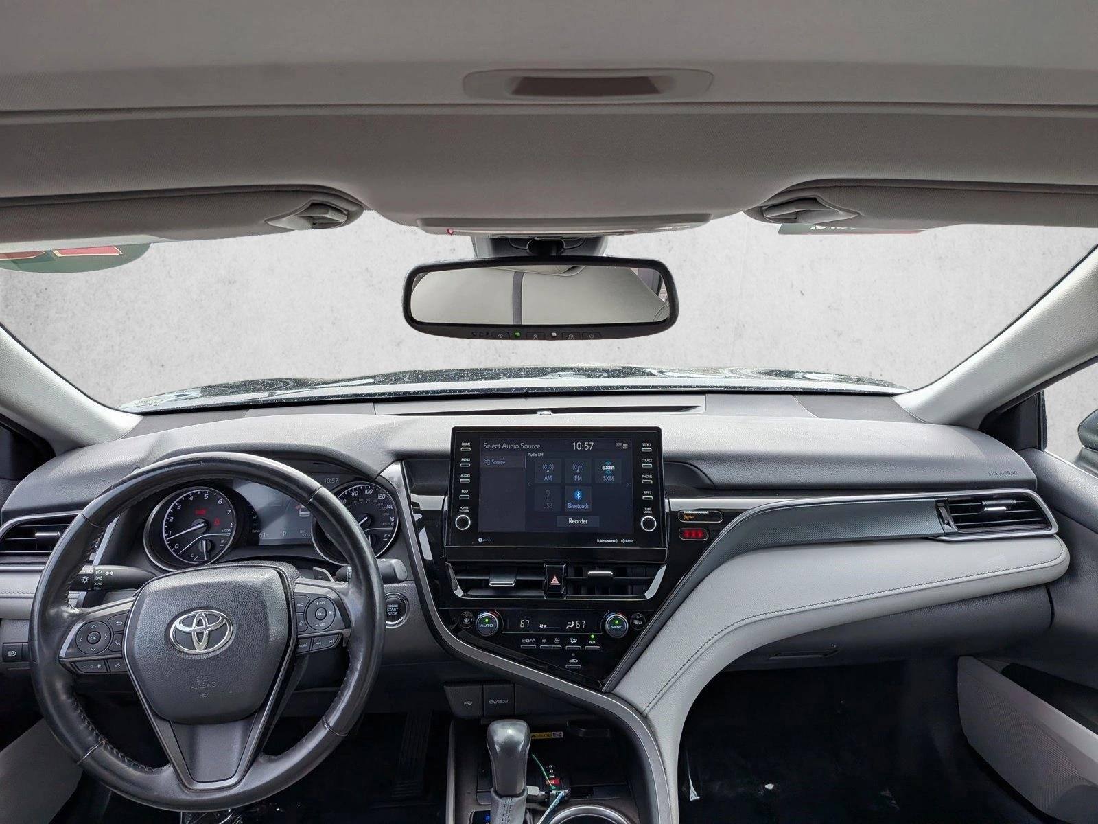 2023 Toyota Camry SE - Photo 17