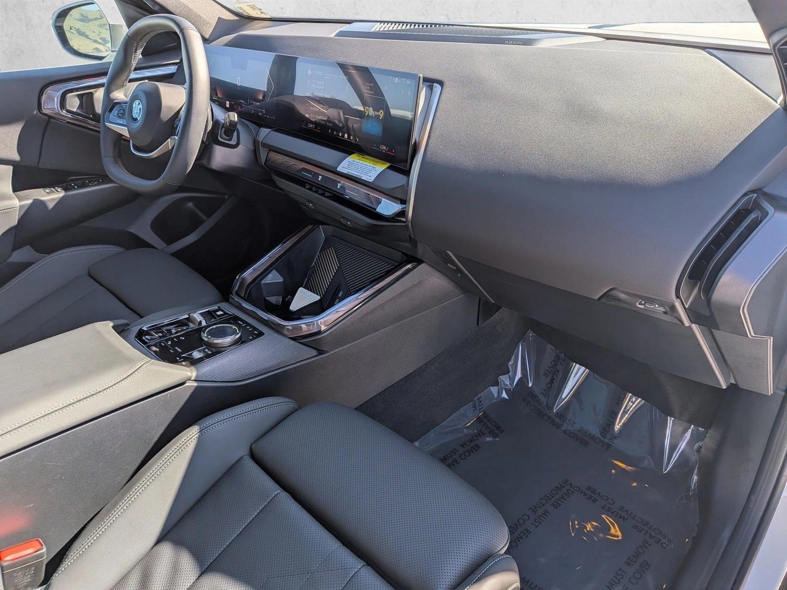 2025 BMW X3 30 - Photo 22