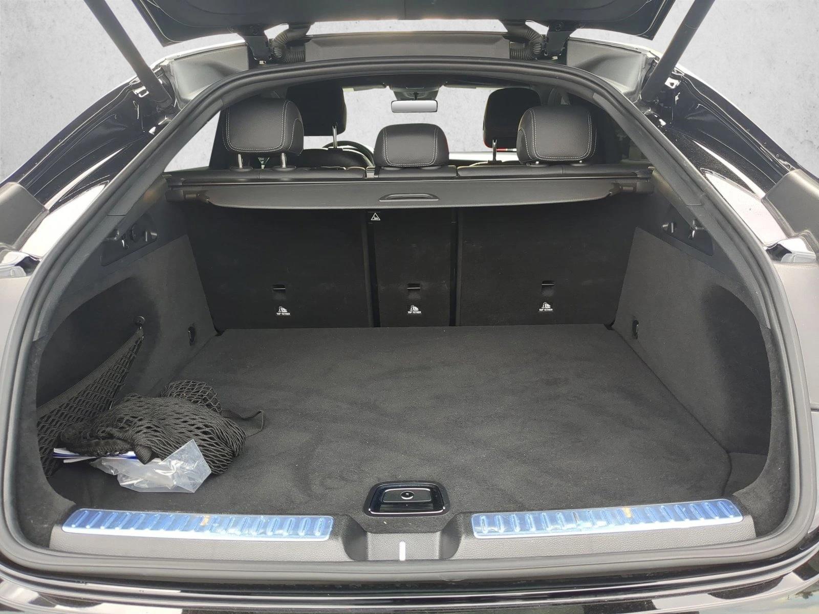 2022 Mercedes-Benz GLC 300 4MATIC photo 5