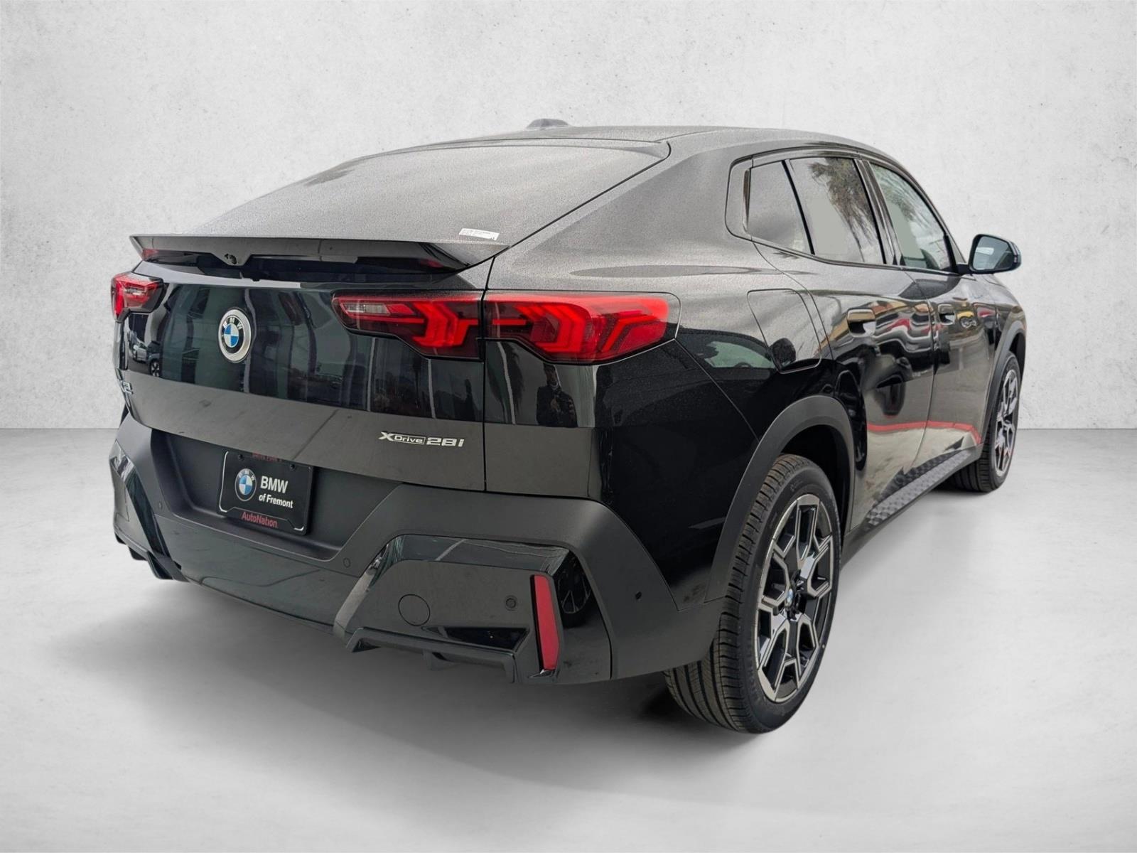 2025 Bmw X2 xDrive28i photo 2