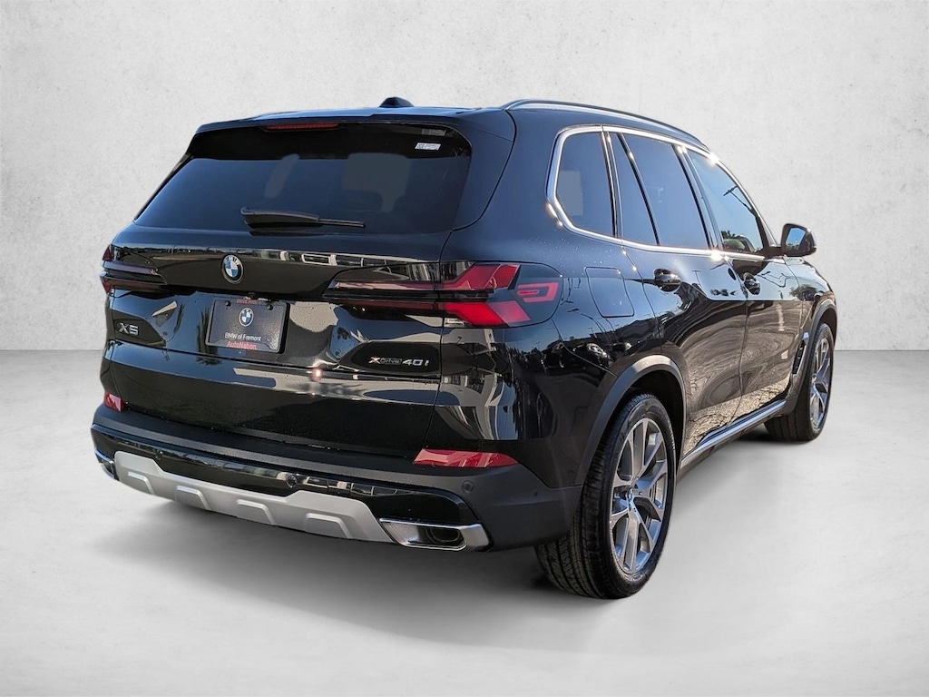 New 2026 BMW X5 xDrive40i SUV