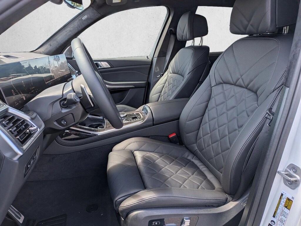 New 2026 BMW X7 xDrive40i SUV