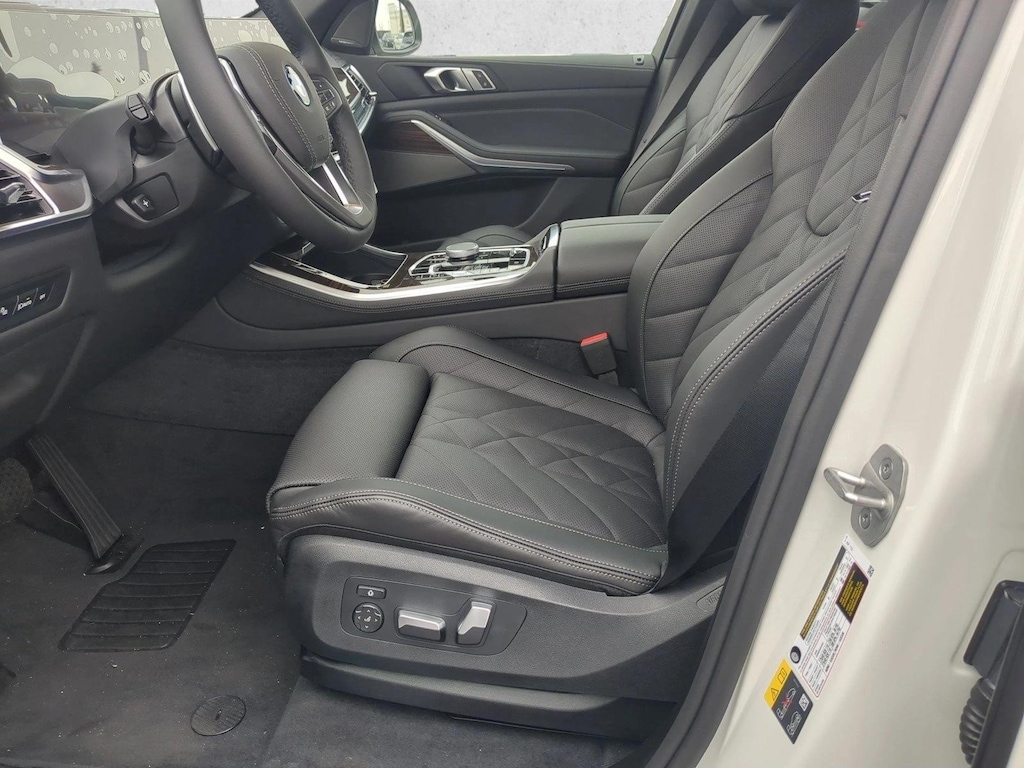 New 2026 BMW X5 PHEV xDrive50e SUV