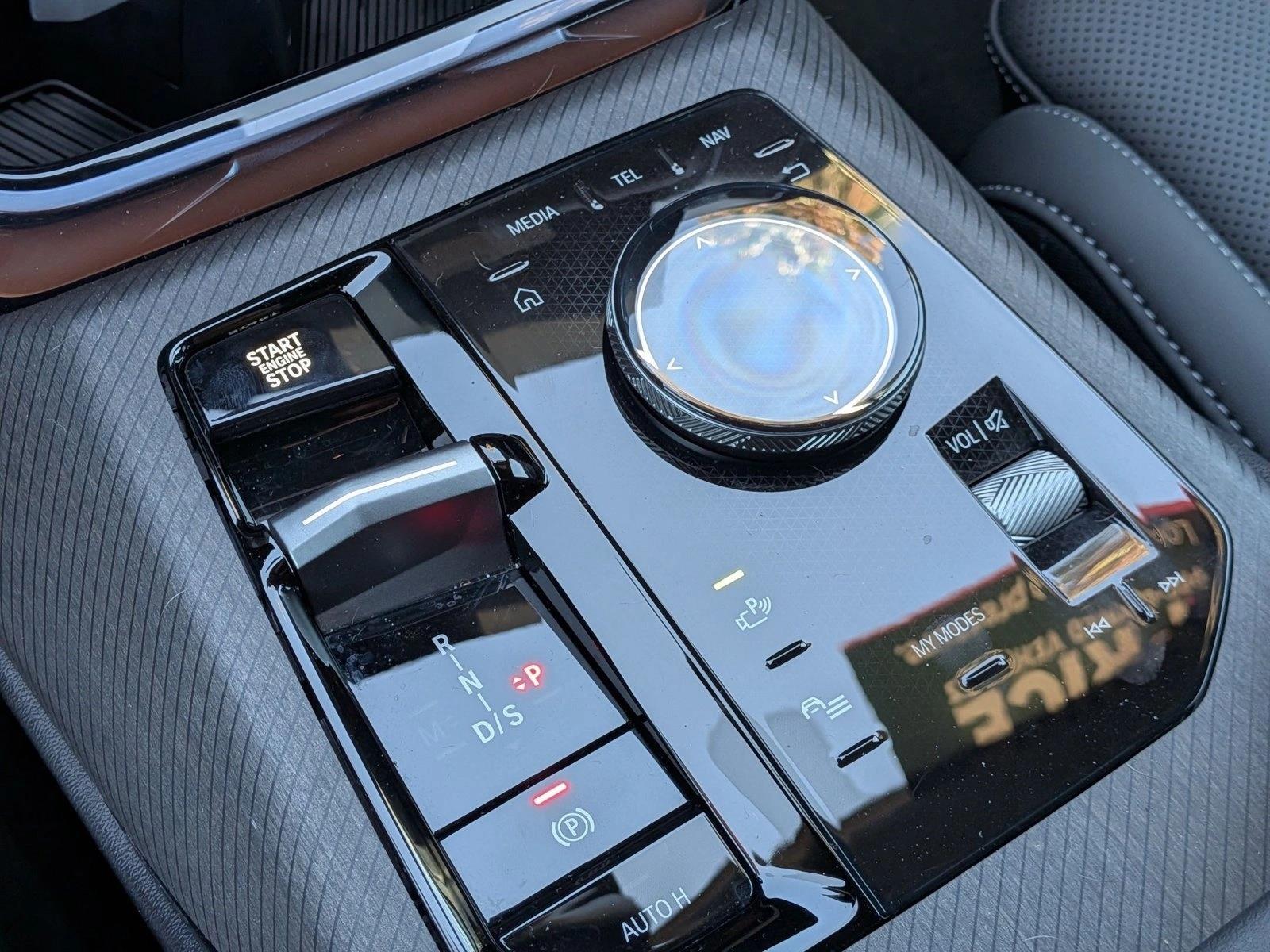 2026 BMW X3 30 - Photo 12