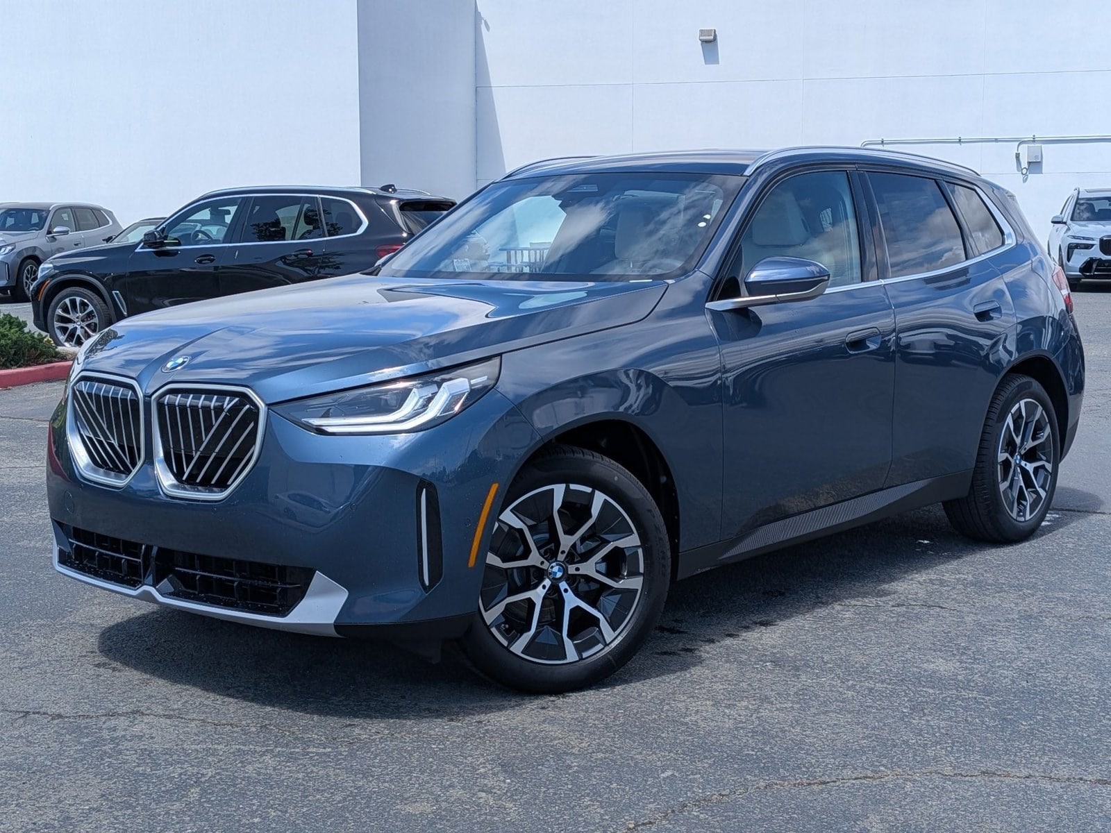 2026 BMW X3 30 XDRIVE's photo