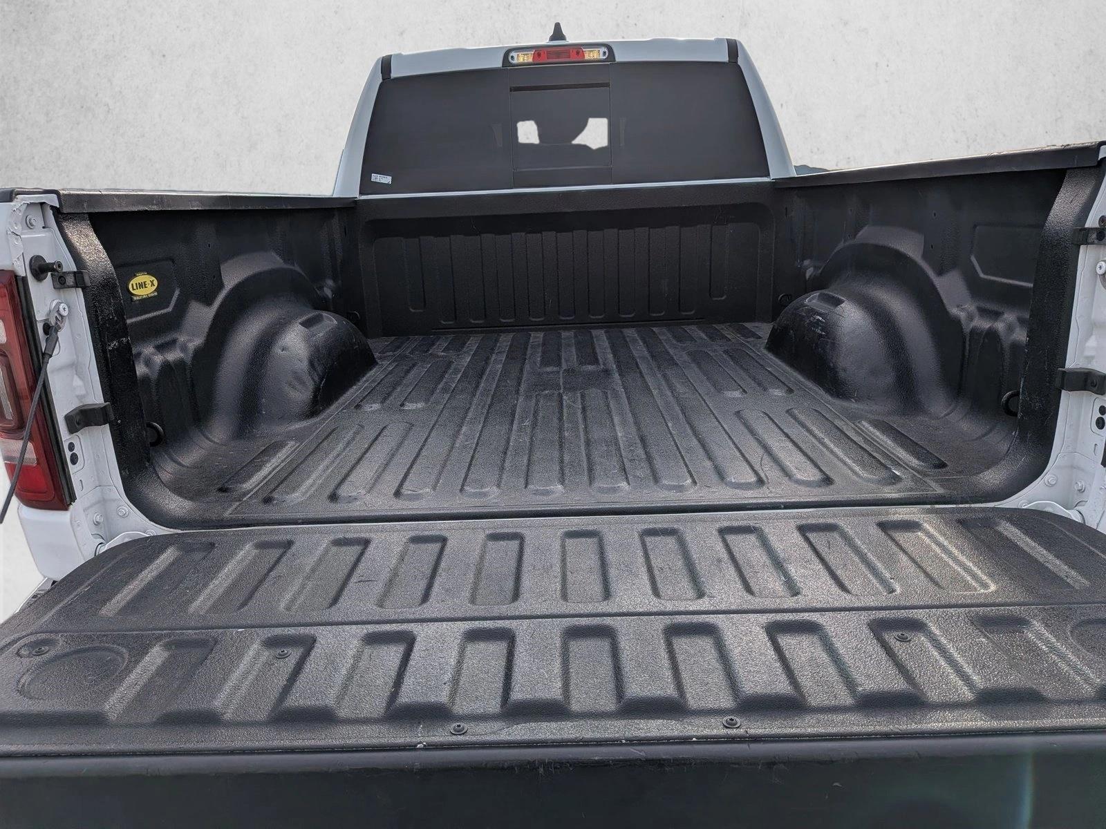 2022 Ram 1500 Laramie photo 5