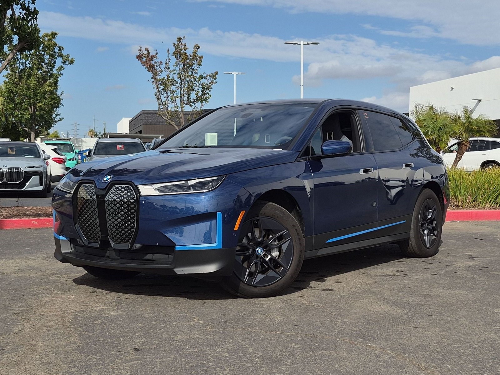  BMW iX