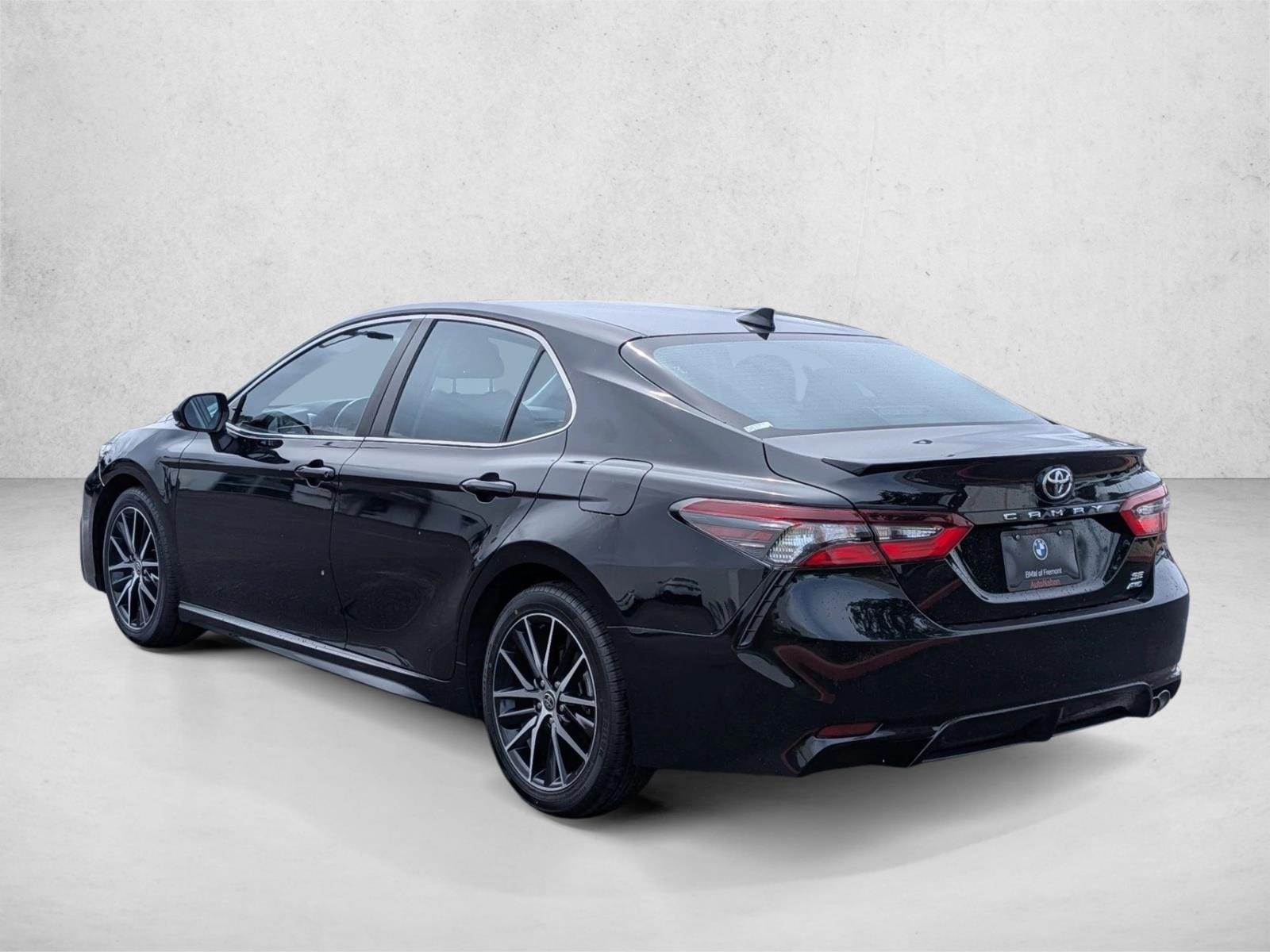 2023 Toyota Camry SE - Photo 8