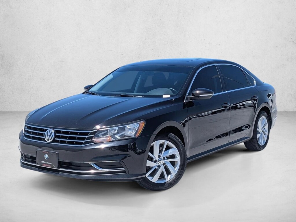 Used 2018 Volkswagen Passat 2.0T SE Sedan