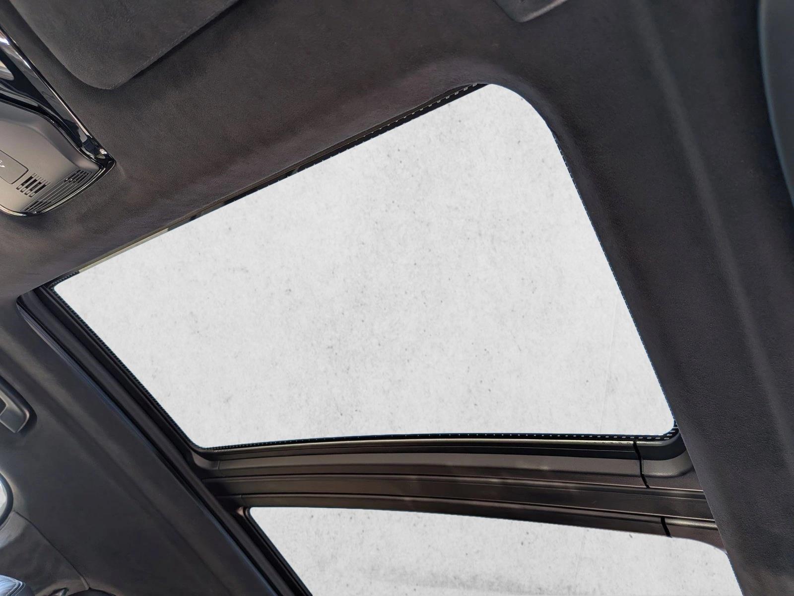 2025 BMW X7 M60i - Photo 17