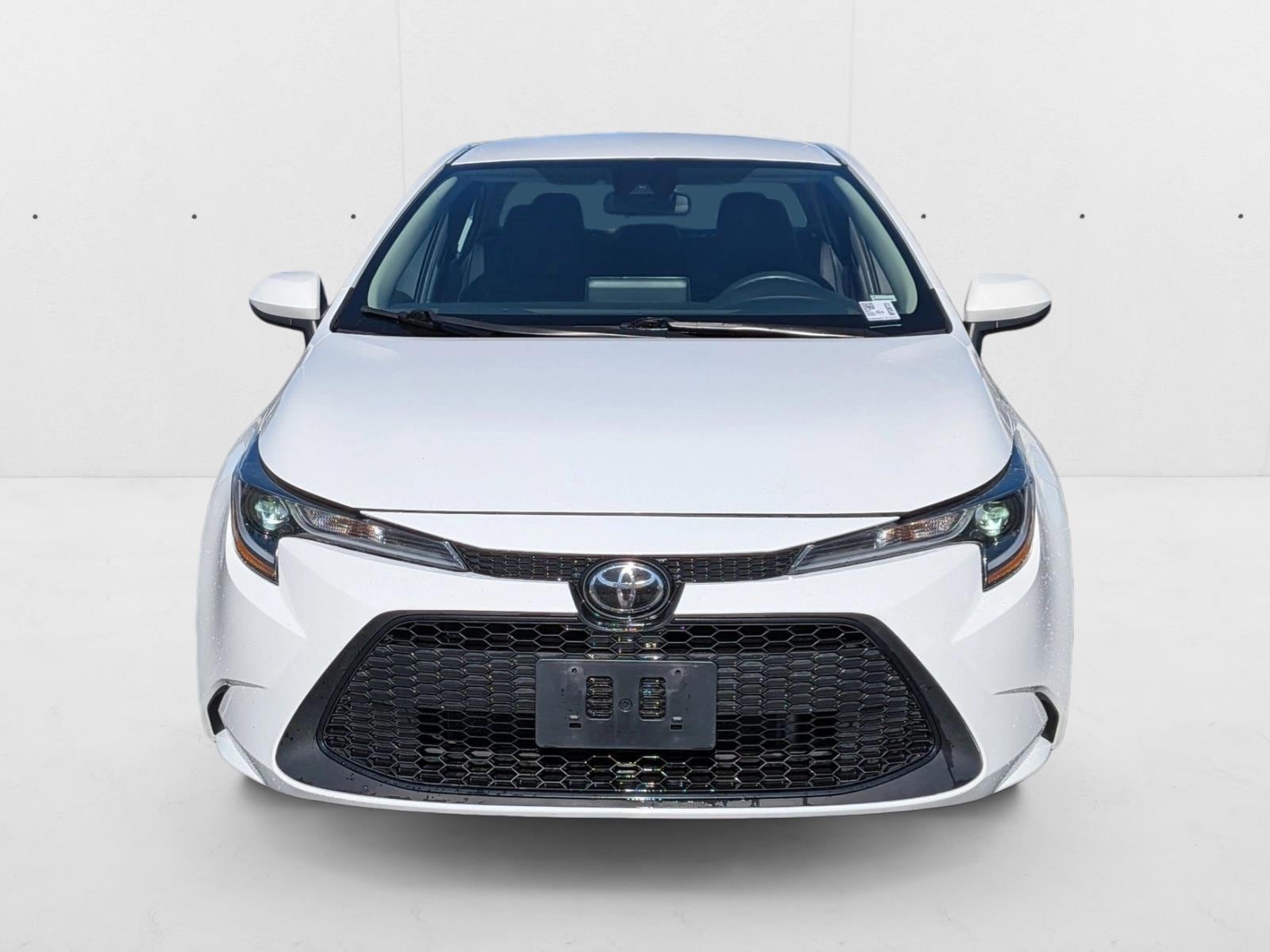 Used 2022 Toyota Corolla LE with VIN 5YFEPMAE0NP330723 for sale in Northfield, Minnesota