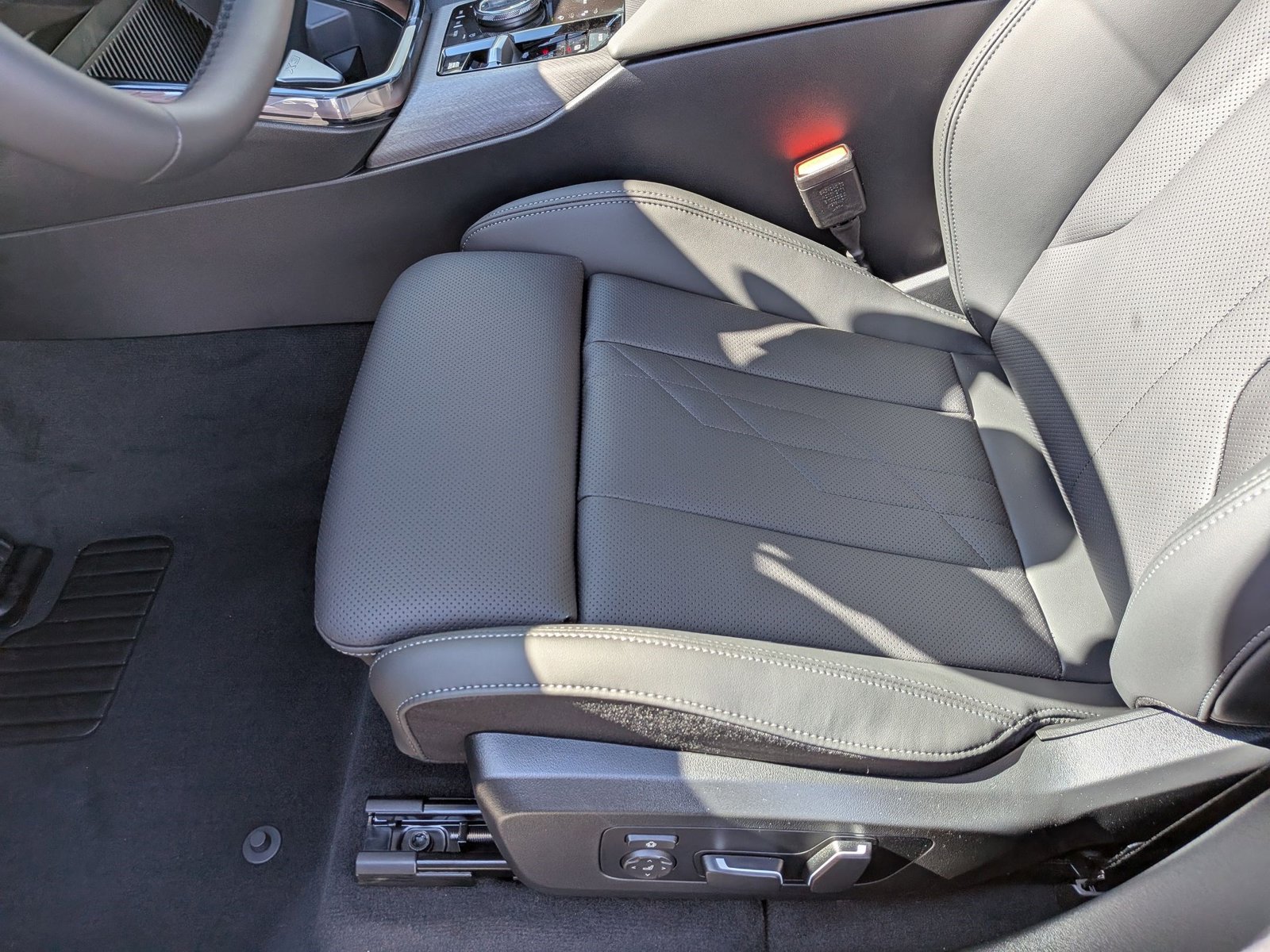 2026 BMW X3 30 xDrive photo 4