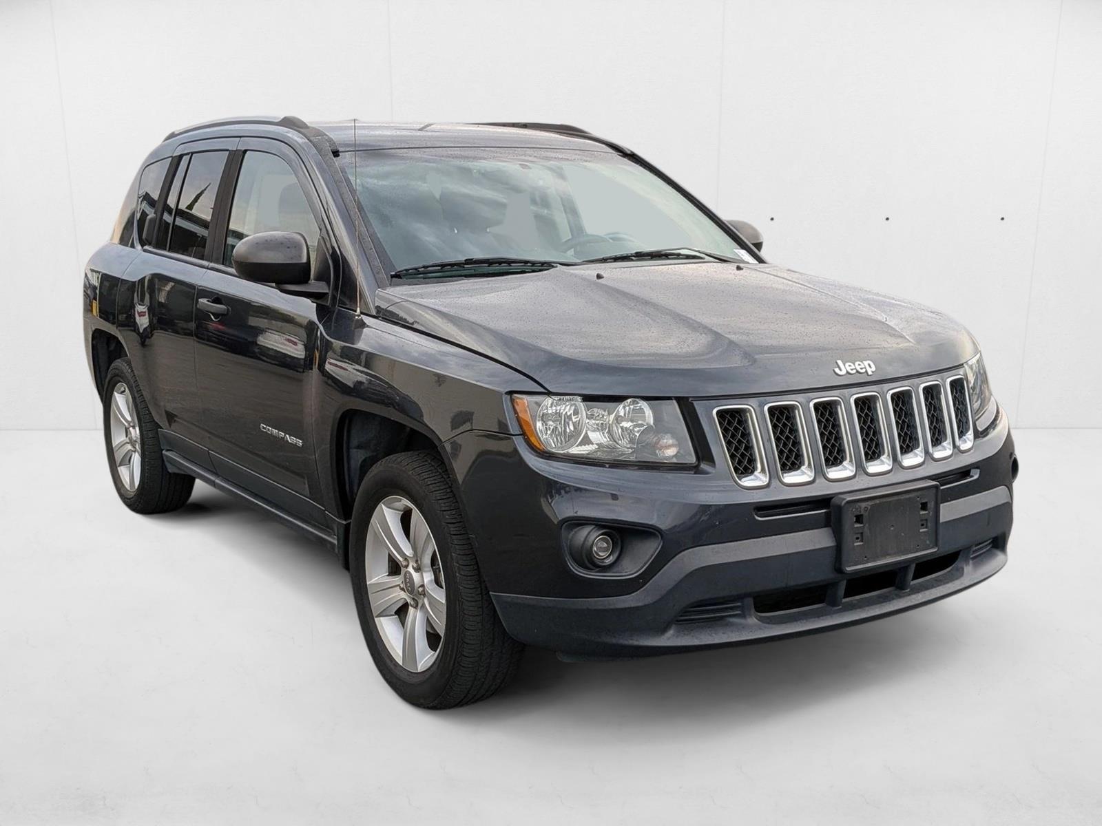 2015 Jeep Compass Sport photo 3