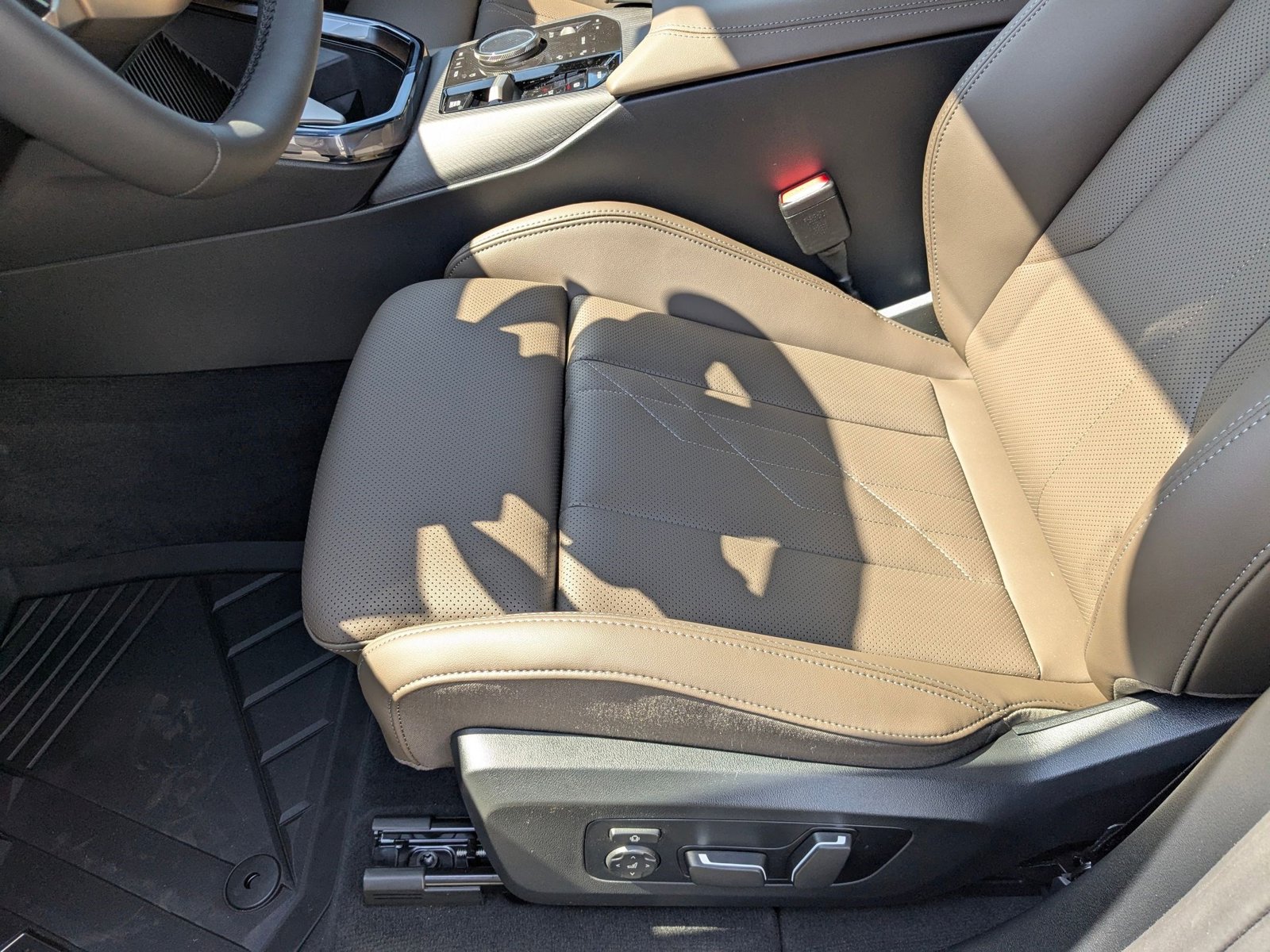 2025 BMW X3 30 xDrive photo 4