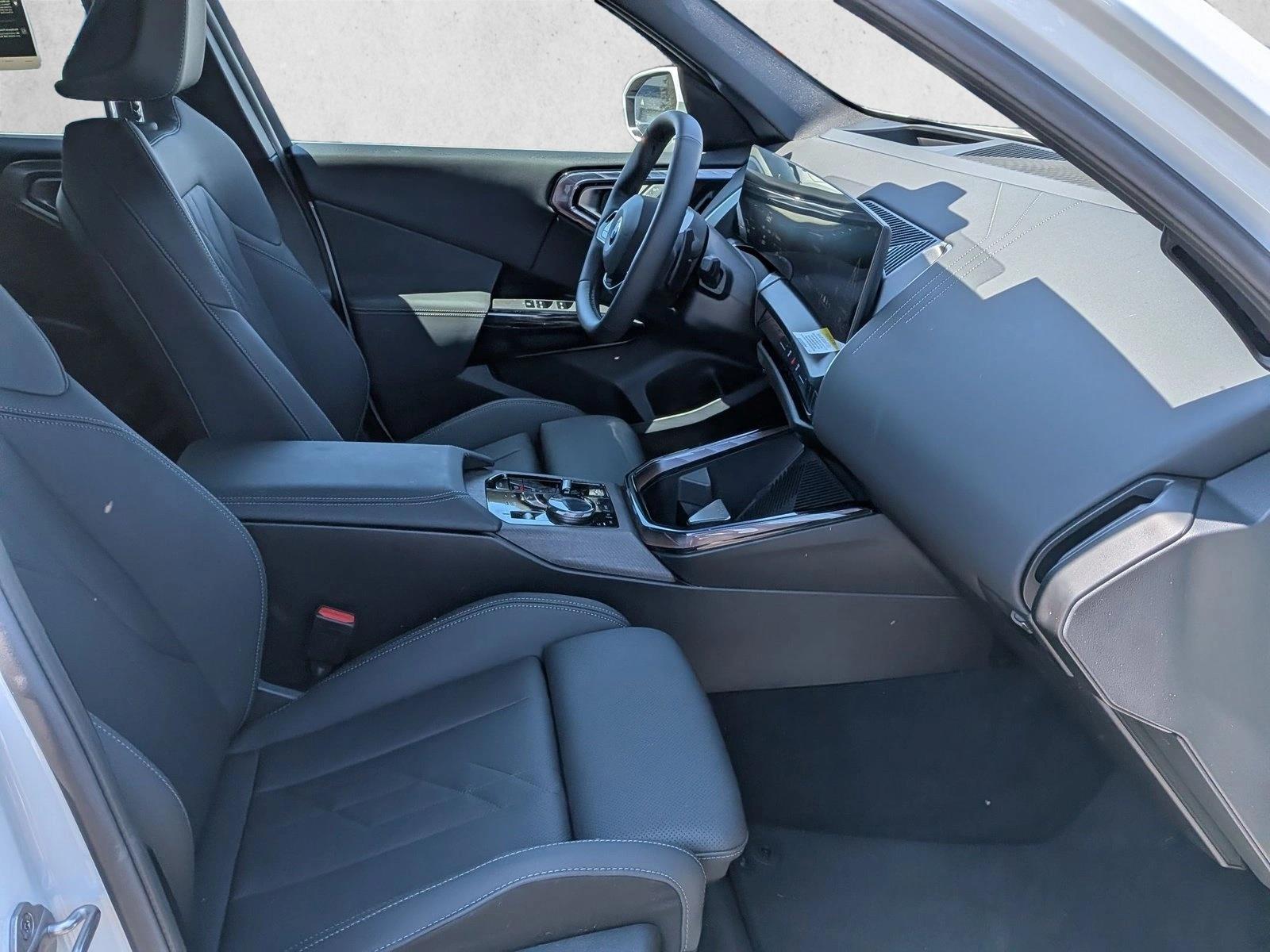 2026 BMW X3 30 - Photo 21