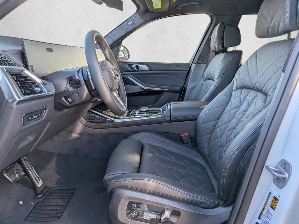 New 2027 BMW X7 xDrive40i SUV